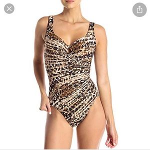 Miraclesuit Escape NWT one-piece sz8